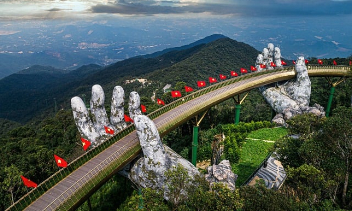  DA NANG - HUE 3 DAYS 2 NIGHTS TOUR PACKAGE