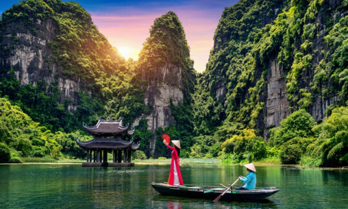  HA NOI - HA LONG - NINH BINH 4 DAYS 3 NIGHTS TOUR PACKAGE